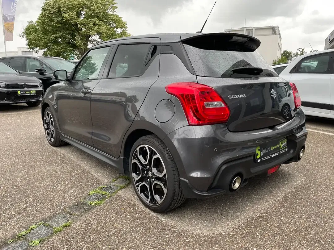 Suzuki Swift - Thumbnail 5