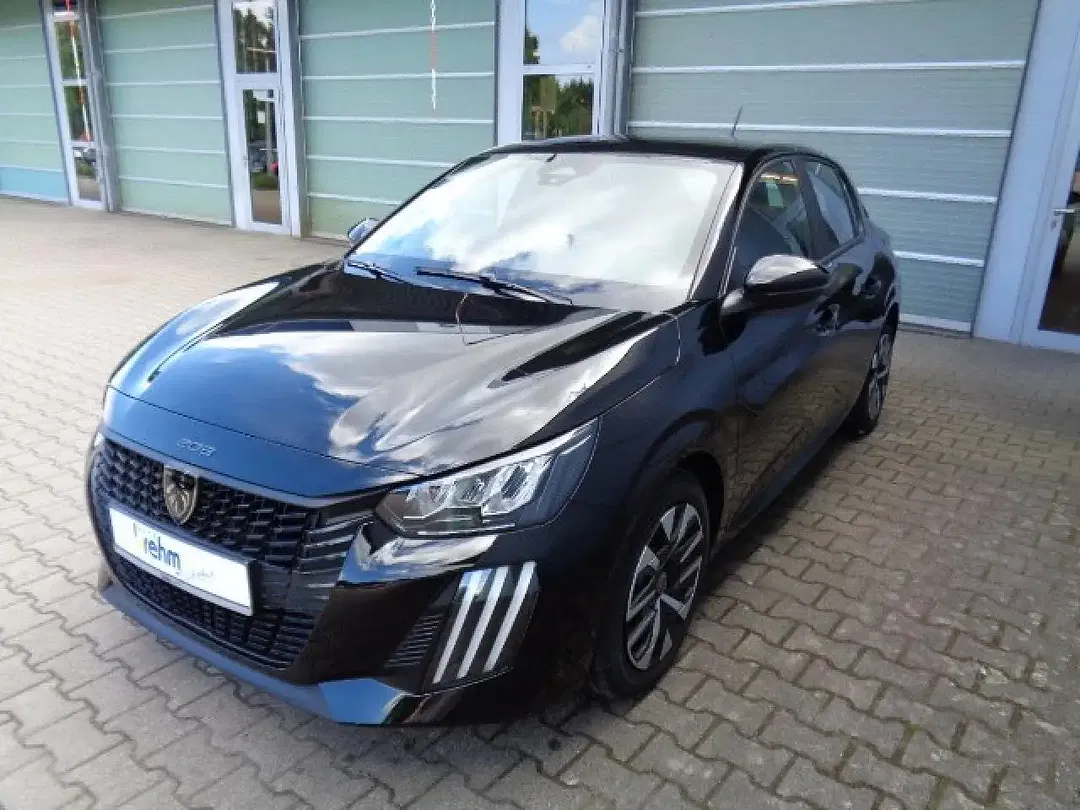 Peugeot 208 - Thumbnail 3