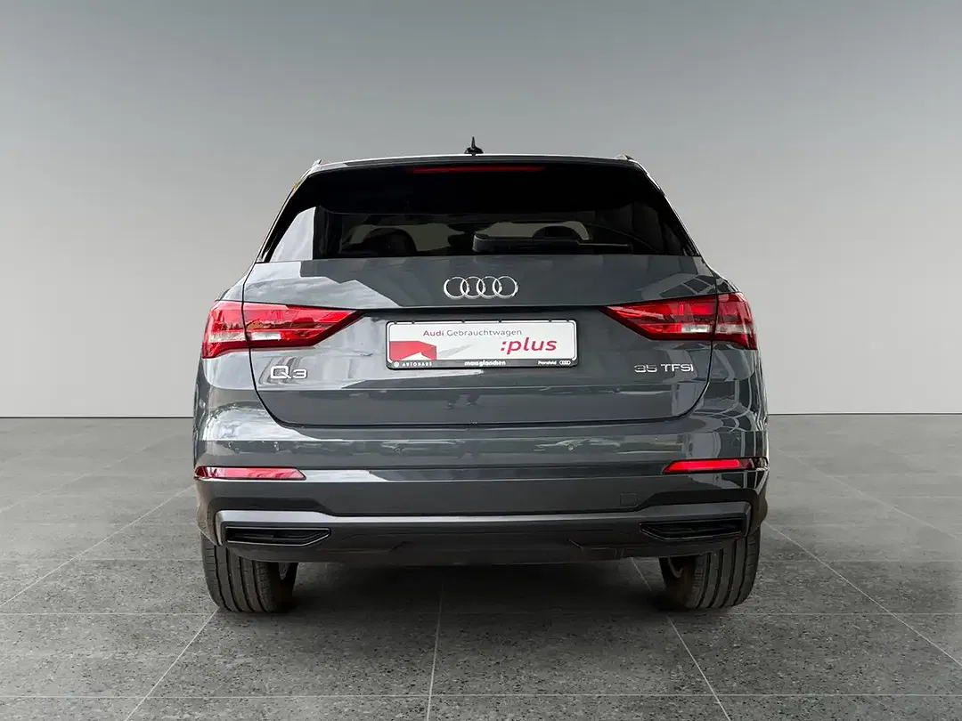 Audi Q3 - Thumbnail 5