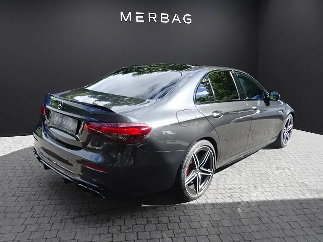 Mercedes-Benz E 63 AMG - Thumbnail 3