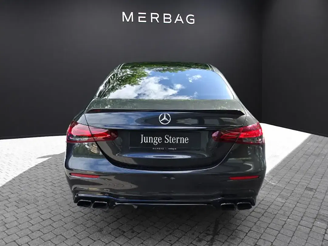 Mercedes-Benz E 63 AMG - Thumbnail 4