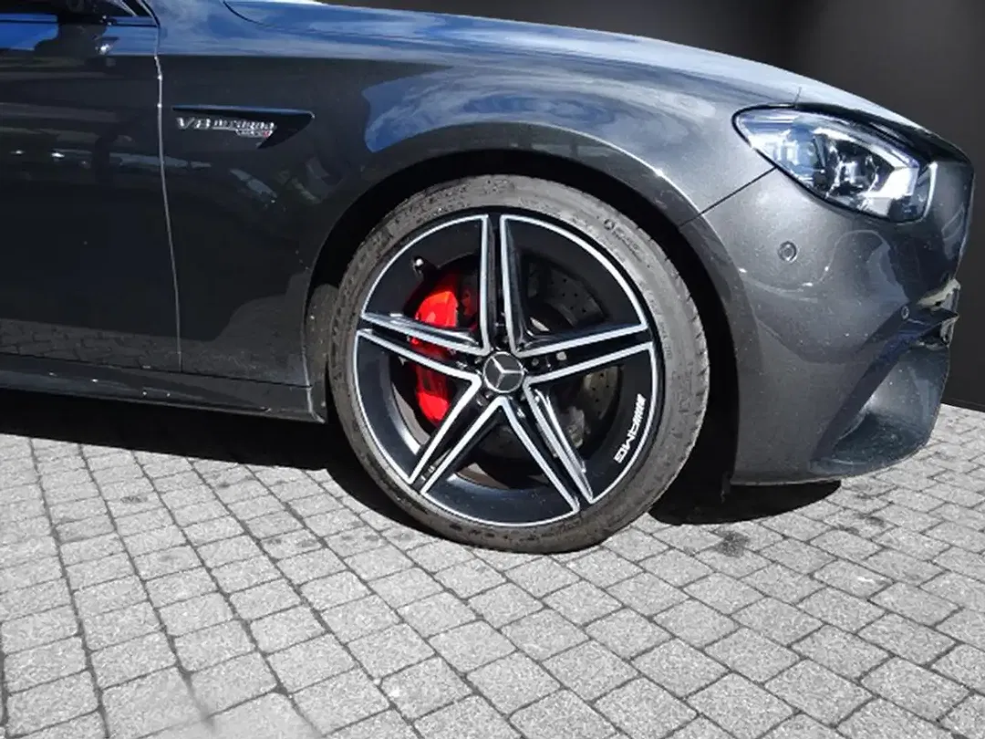 Mercedes-Benz E 63 AMG - Thumbnail 5