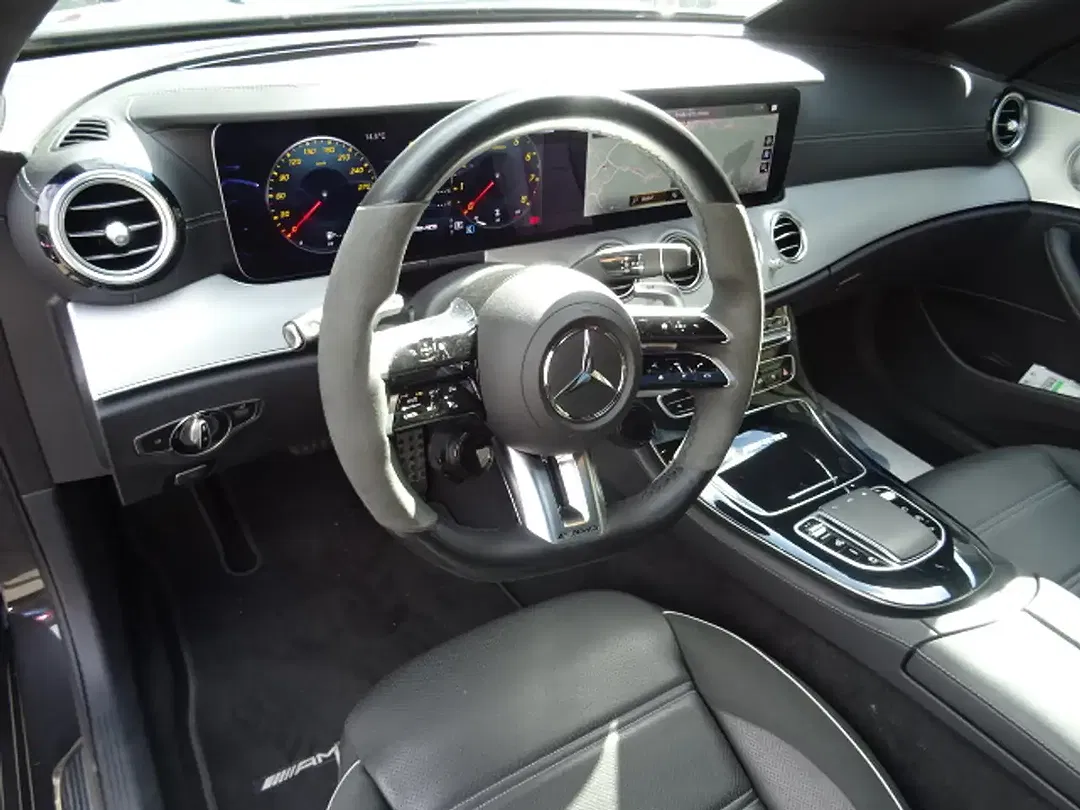 Mercedes-Benz E 63 AMG - Thumbnail 7