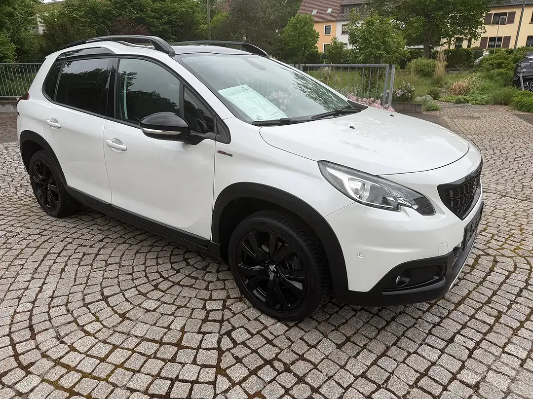 Peugeot 2008 - Thumbnail 4