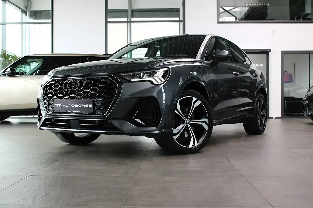 Audi Q3 - Thumbnail 13