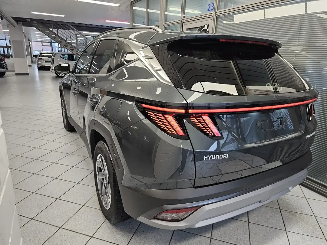Hyundai TUCSON - Thumbnail 3