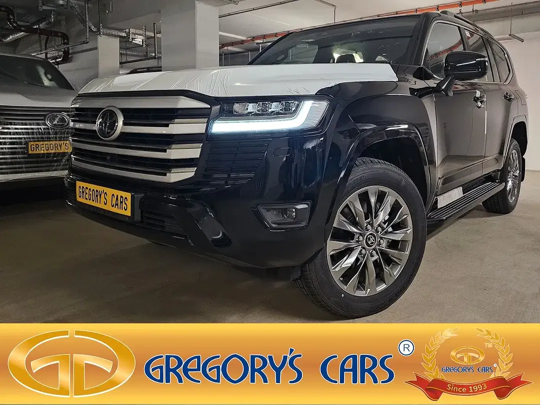 Toyota Land Cruiser - Thumbnail 1
