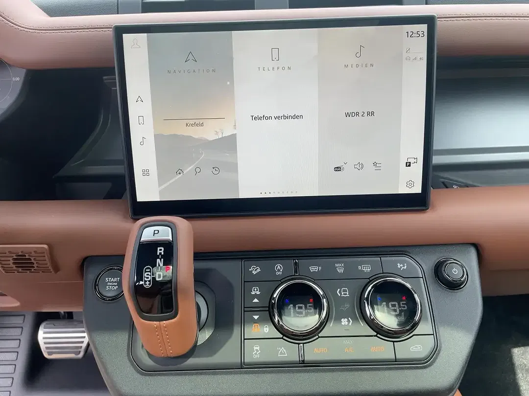 Land Rover Defender - Thumbnail 12