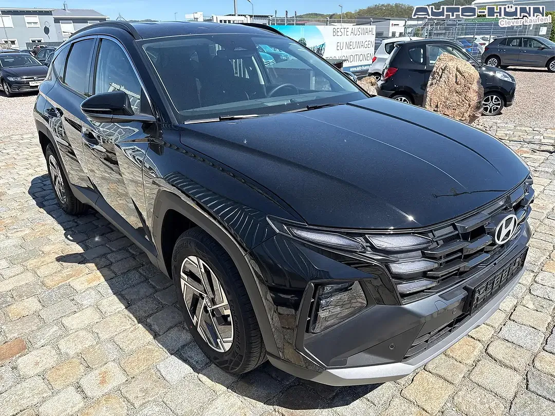 Hyundai TUCSON - Thumbnail 3