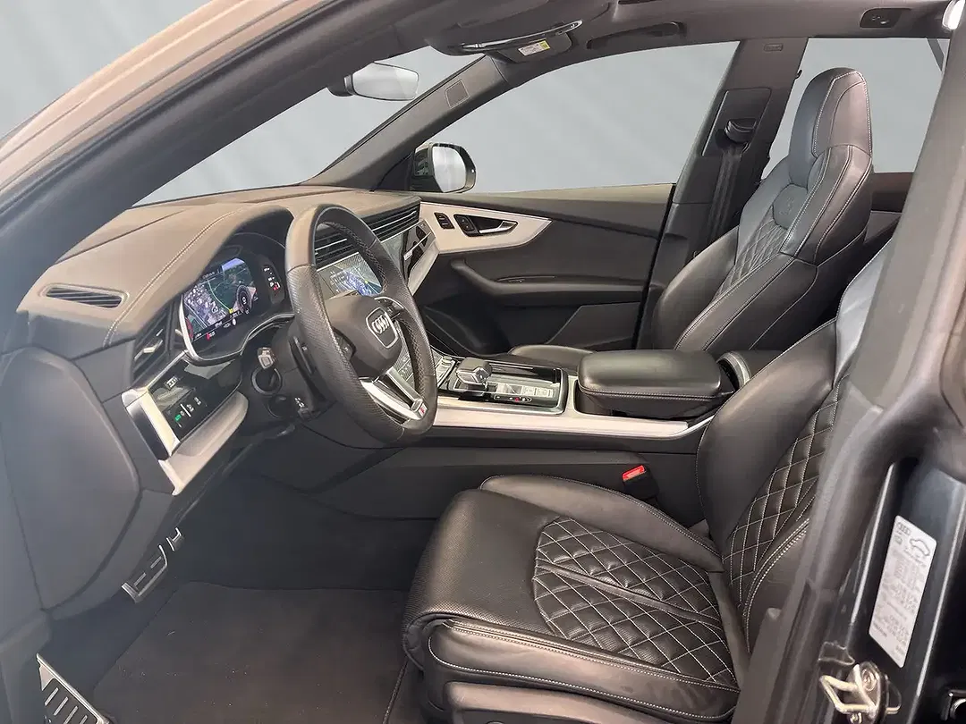 Audi Q8 - Thumbnail 5