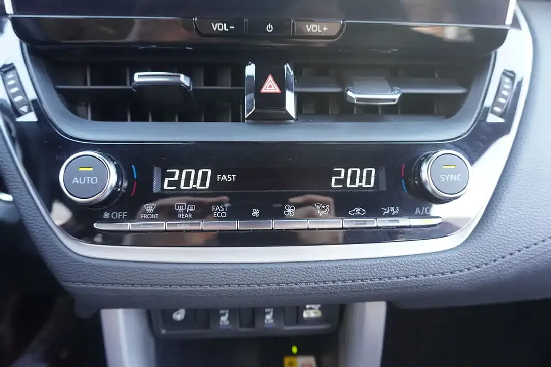 Toyota Corolla Cross - Thumbnail 11