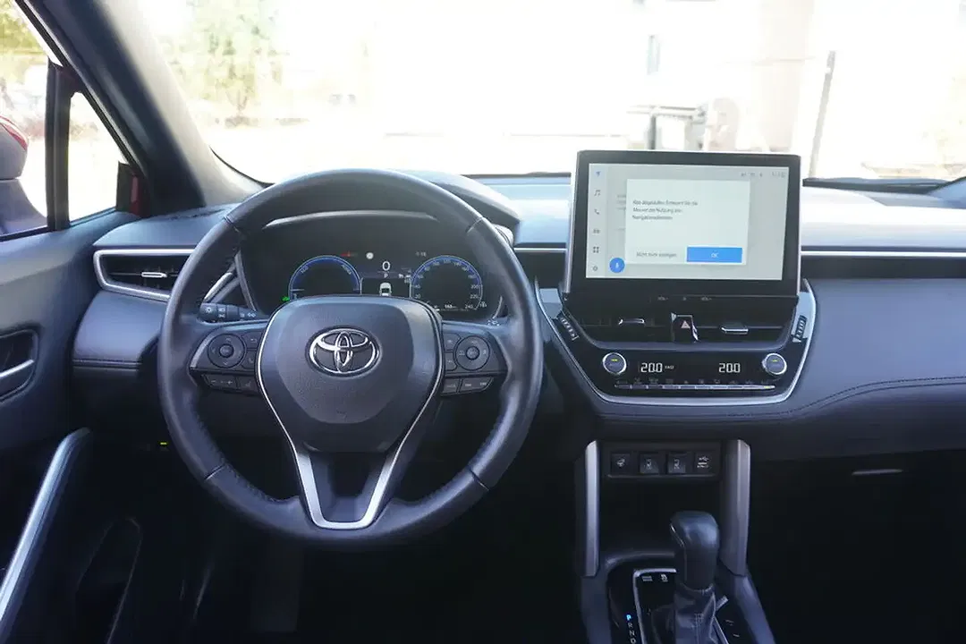 Toyota Corolla Cross - Thumbnail 8
