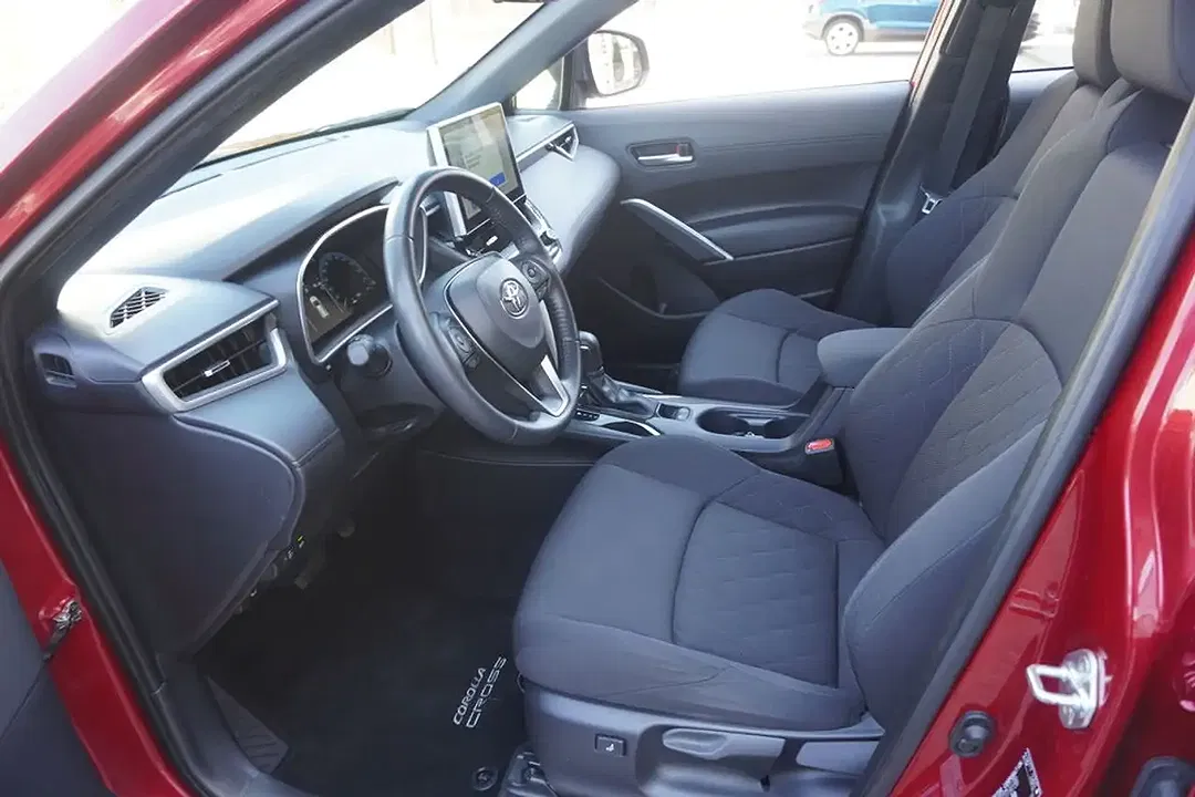 Toyota Corolla Cross - Thumbnail 9
