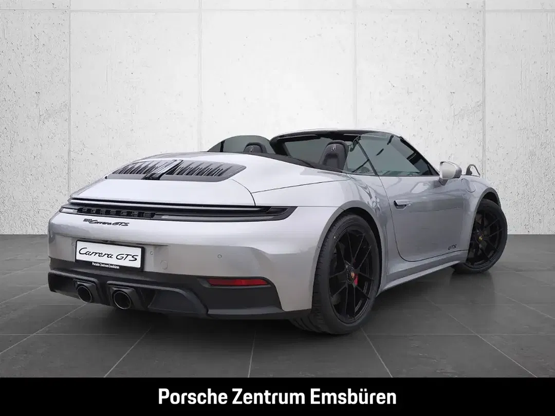 Porsche 992 - Thumbnail 7