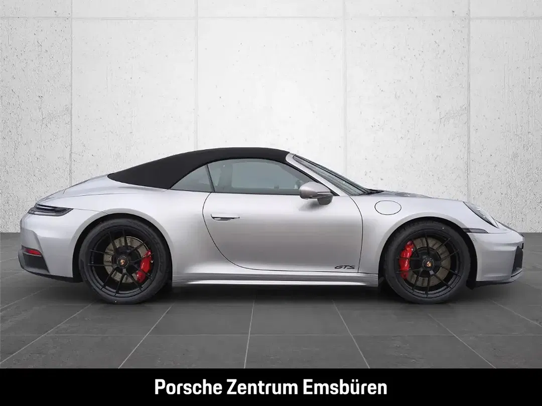 Porsche 992 - Thumbnail 8