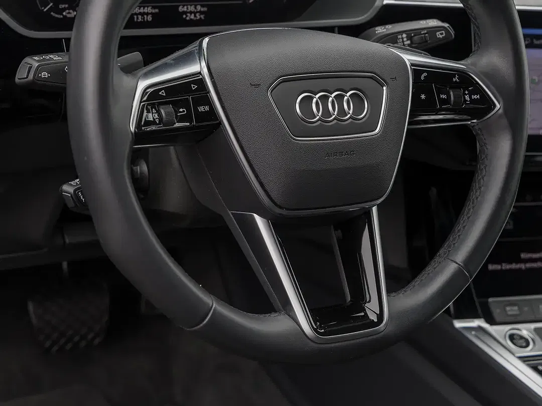 Audi e-tron - Thumbnail 10