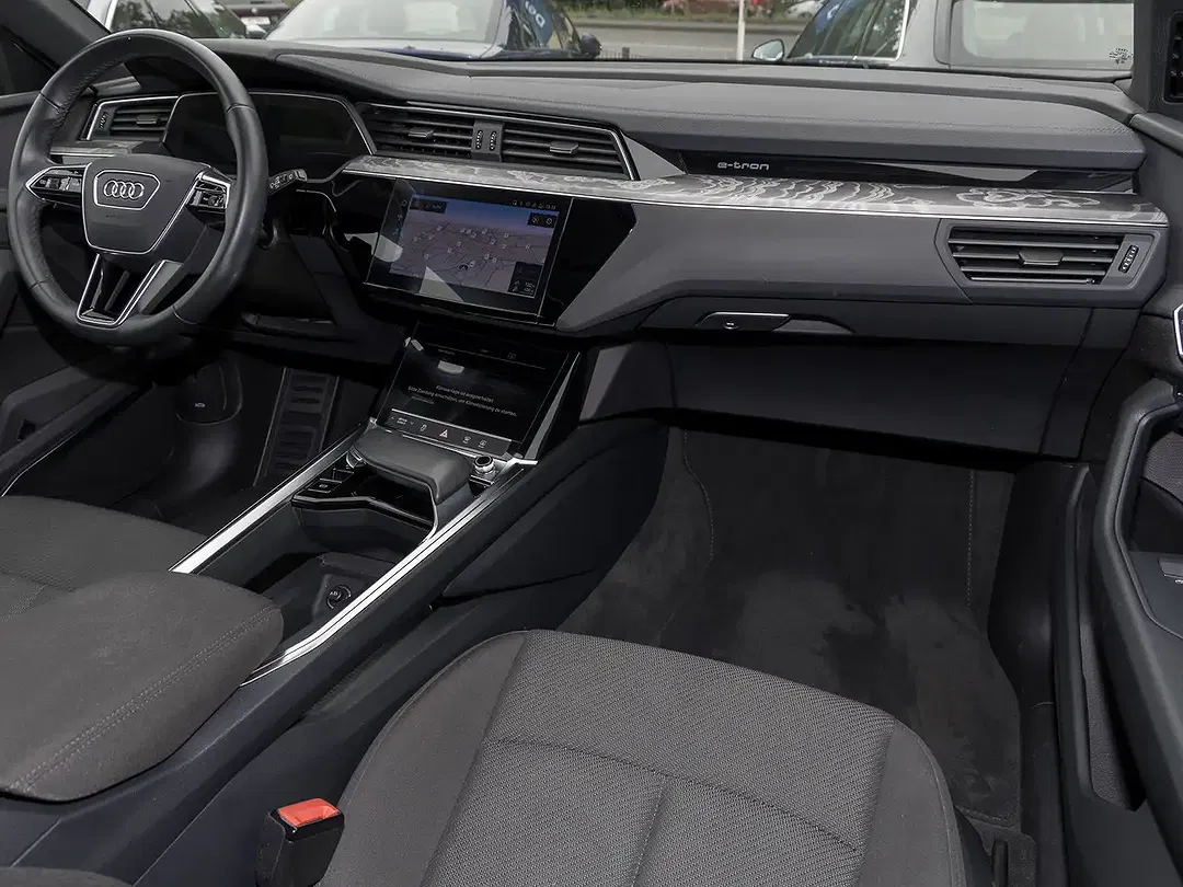 Audi e-tron - Thumbnail 4