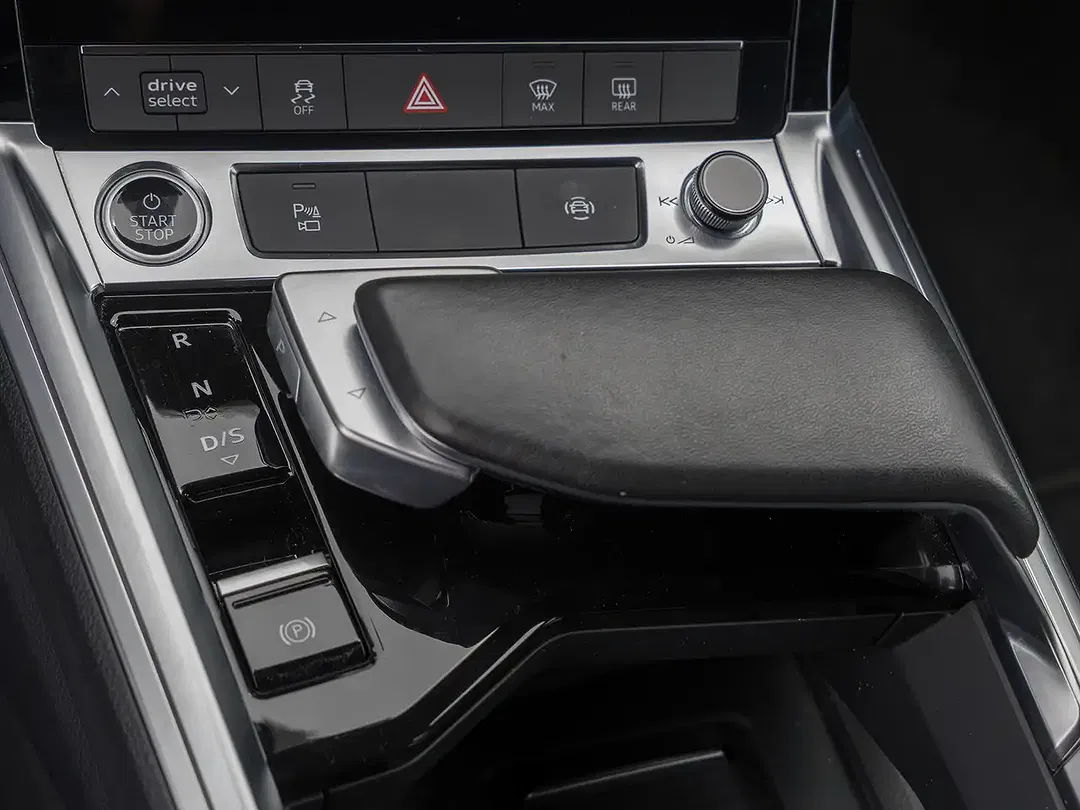 Audi e-tron - Thumbnail 8