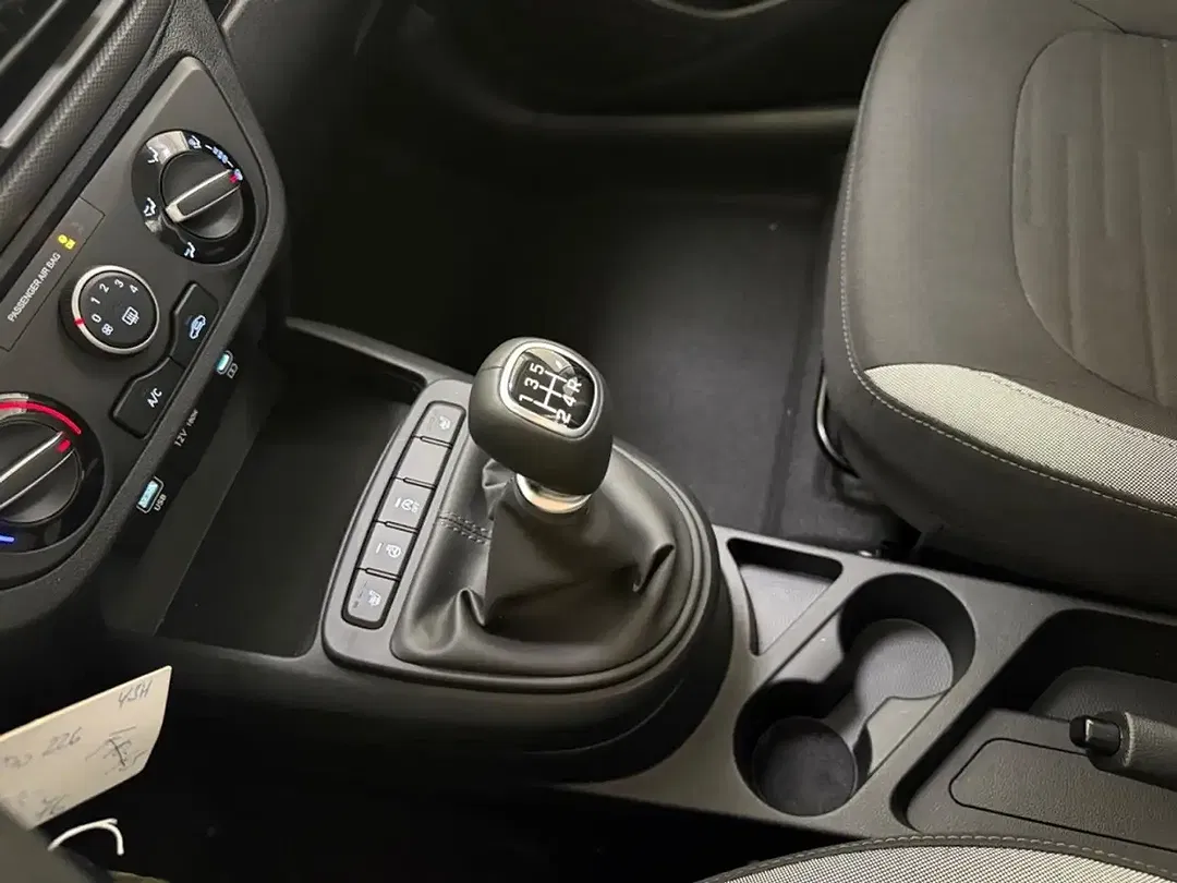 Hyundai i10 - Thumbnail 15
