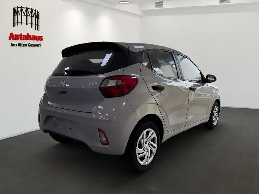 Hyundai i10 - Thumbnail 3