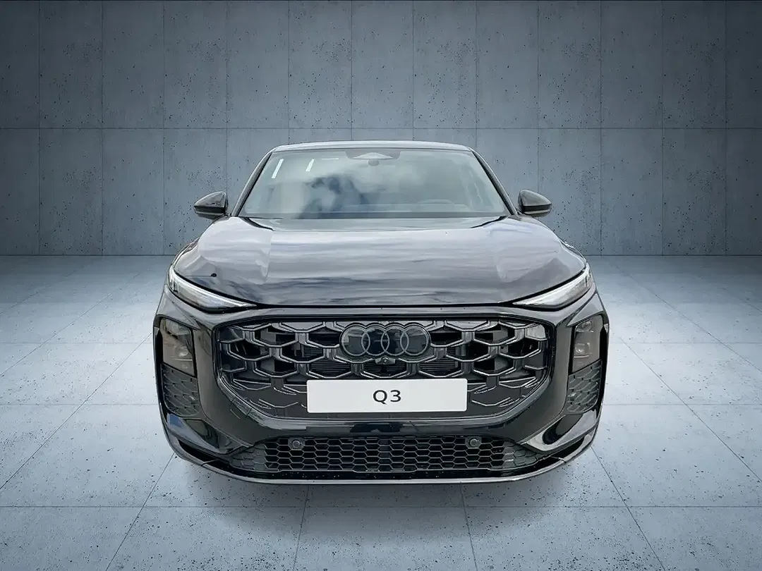 Audi Q3 - Thumbnail 9