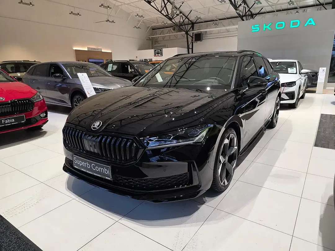 Skoda Superb - Thumbnail 1