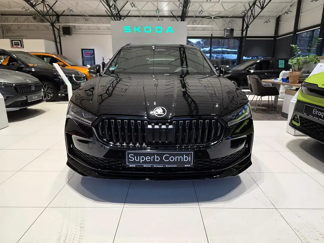 Skoda Superb - Thumbnail 2