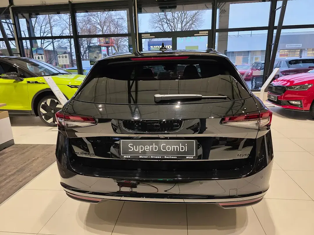 Skoda Superb - Thumbnail 5