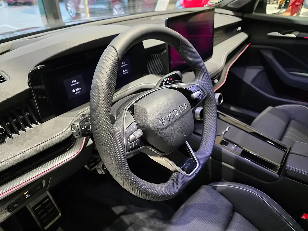 Skoda Superb - Thumbnail 7