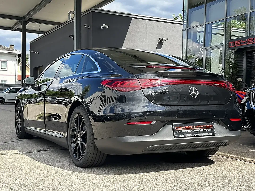 Mercedes-Benz EQE 300 - Thumbnail 8