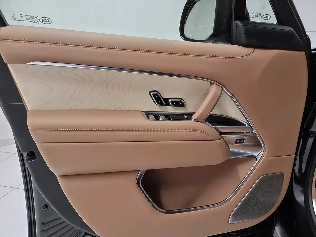Land Rover Range Rover - Thumbnail 11