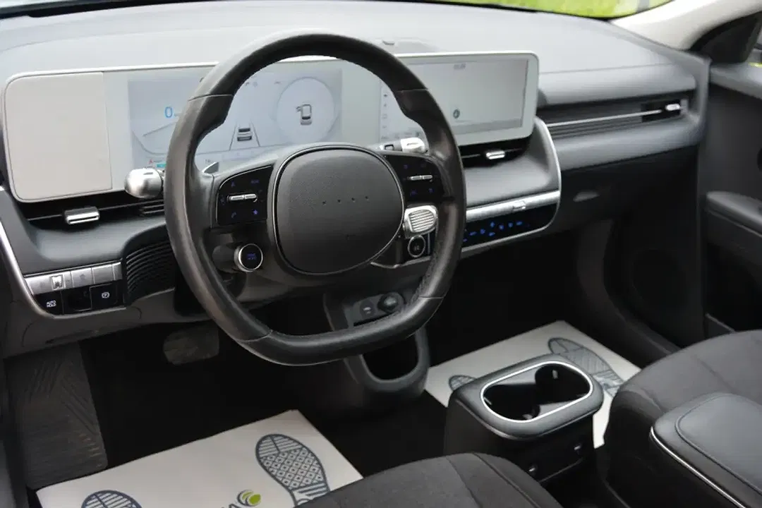 Hyundai IONIQ 5 - Thumbnail 6
