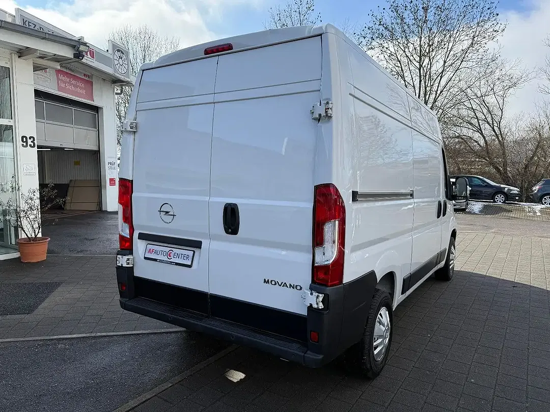 Opel Movano - Thumbnail 4
