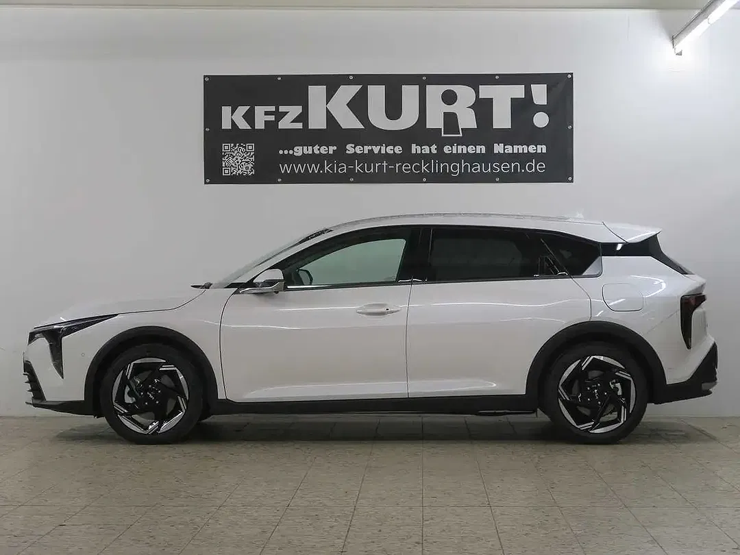 Kia K4 - Thumbnail 3