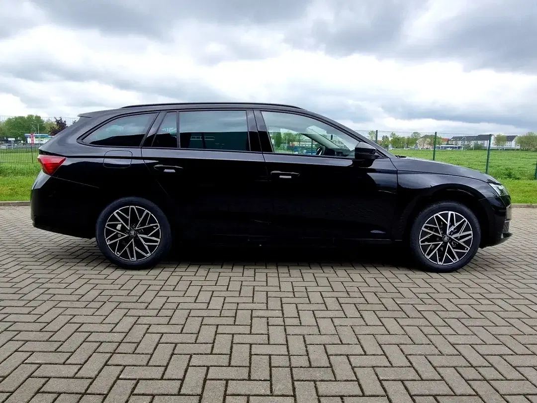 Skoda Octavia - Thumbnail 6