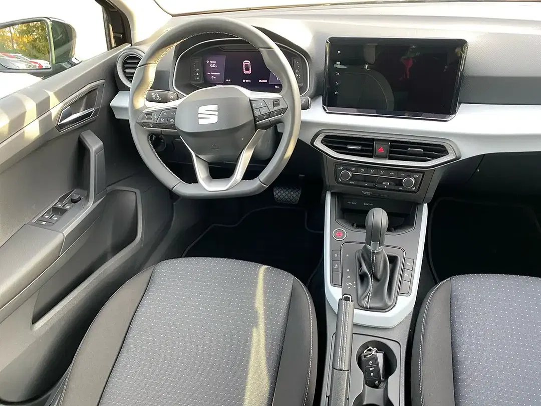 SEAT Arona - Thumbnail 10