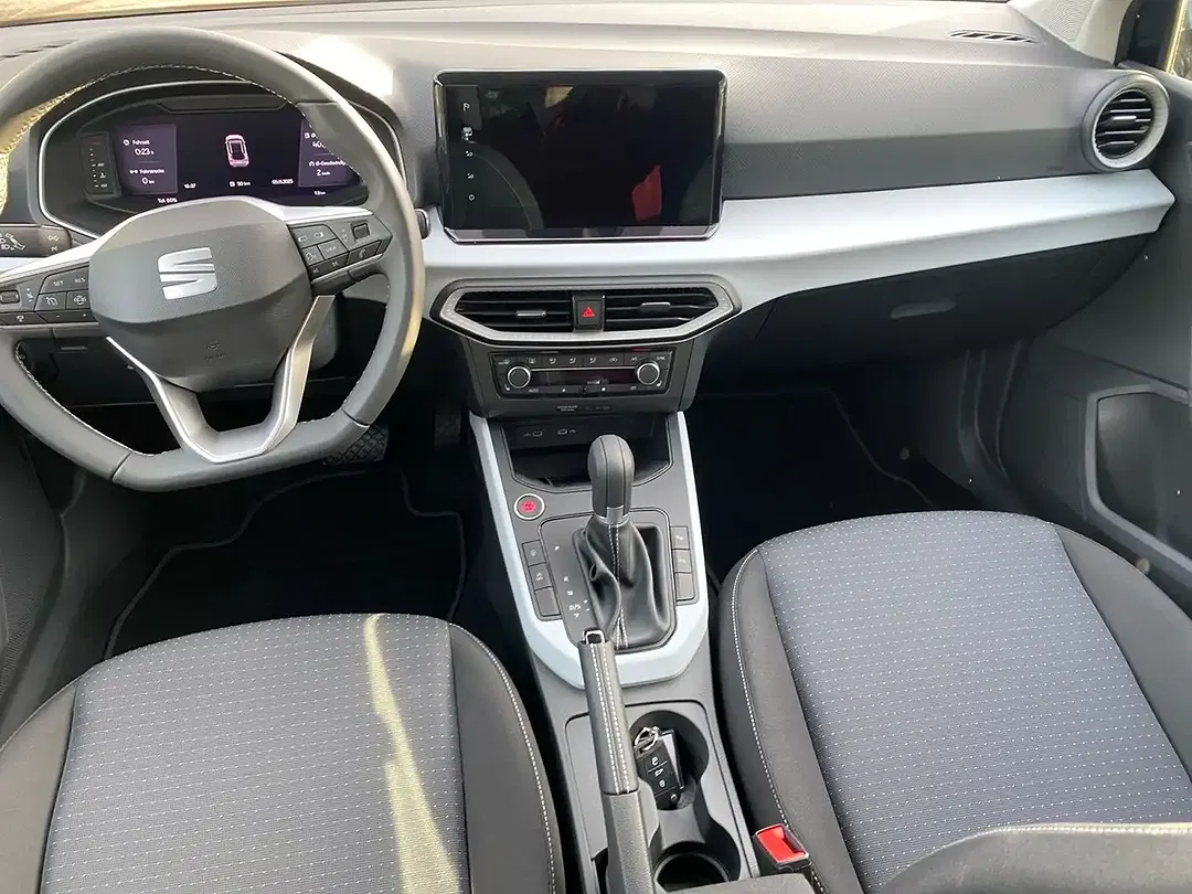 SEAT Arona - Thumbnail 11