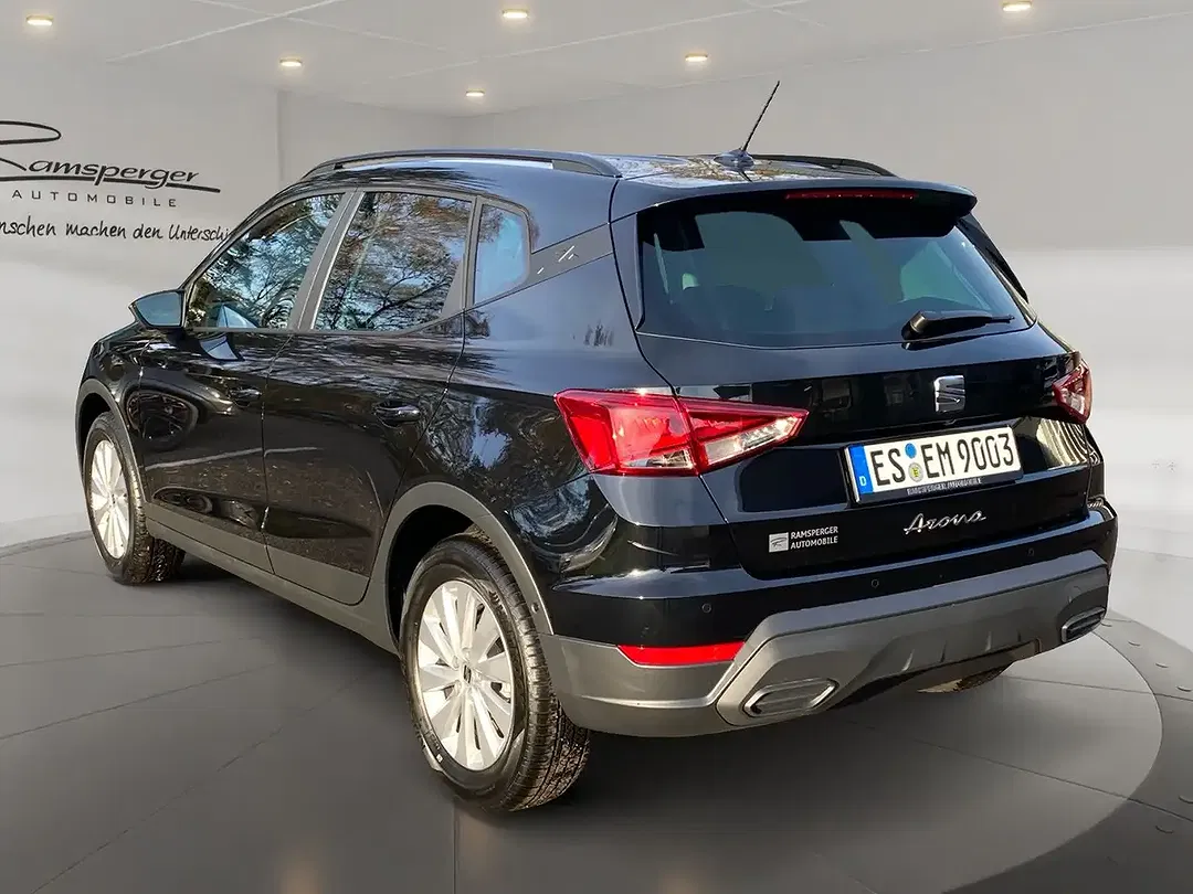 SEAT Arona - Thumbnail 4