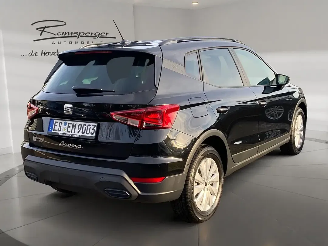 SEAT Arona - Thumbnail 5