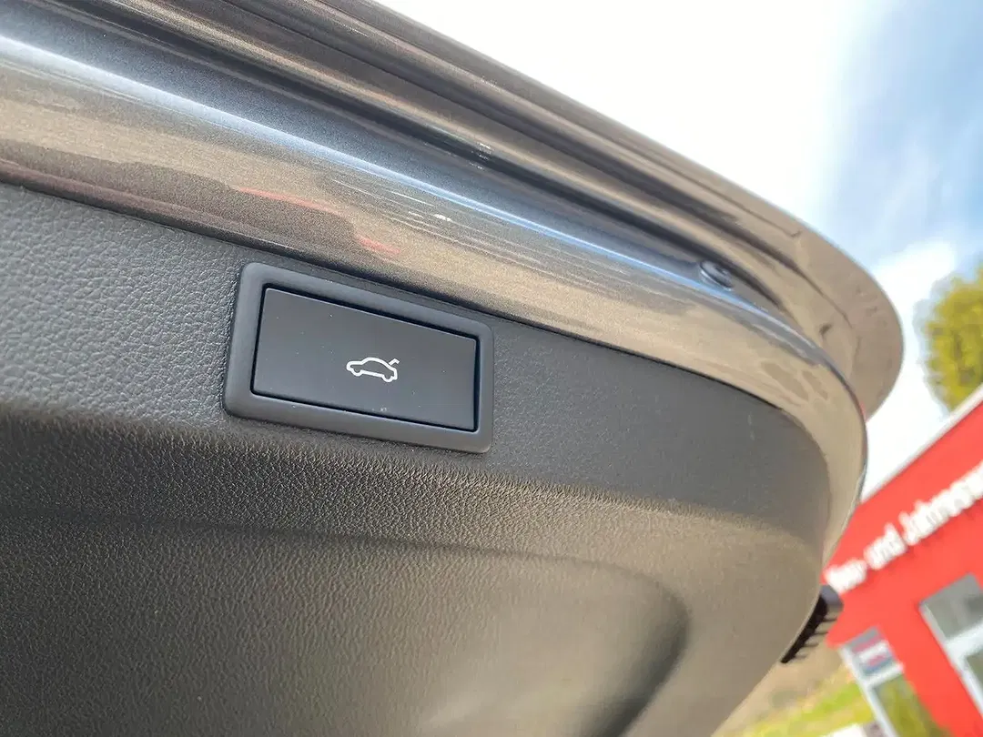 Skoda Octavia - Thumbnail 12