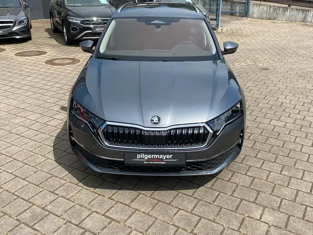 Skoda Octavia - Thumbnail 3