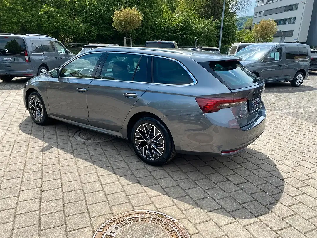 Skoda Octavia - Thumbnail 6