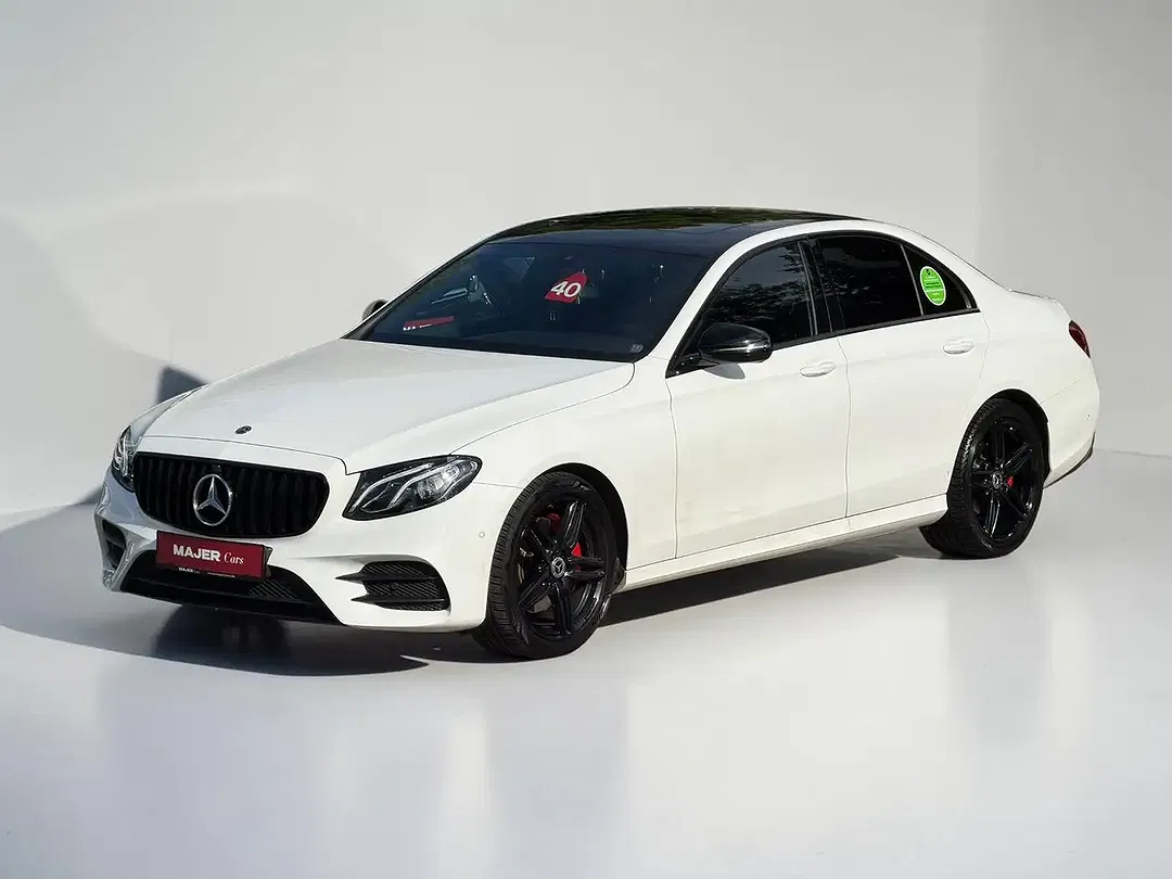 Mercedes-Benz E 200 - Thumbnail 1