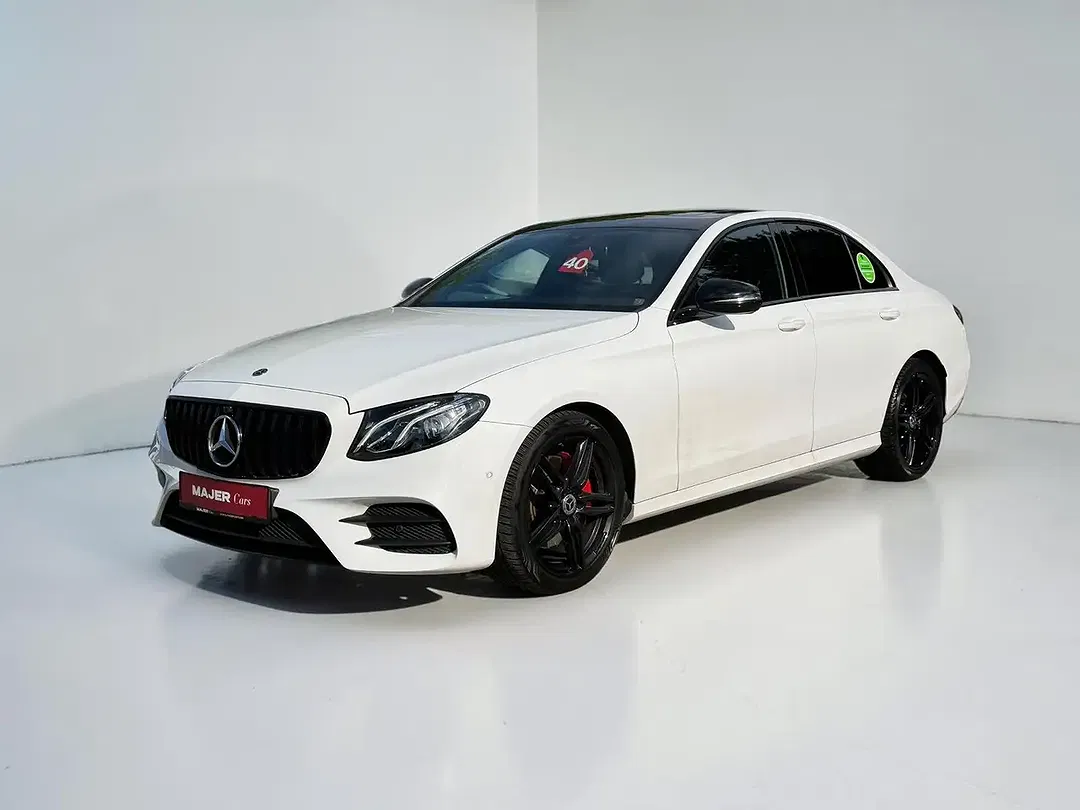 Mercedes-Benz E 200 - Thumbnail 2