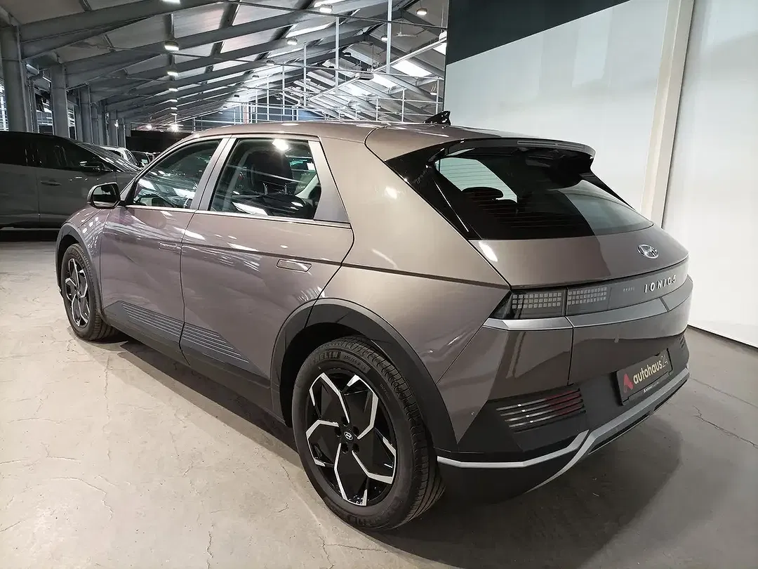 Hyundai IONIQ 5 - Thumbnail 4
