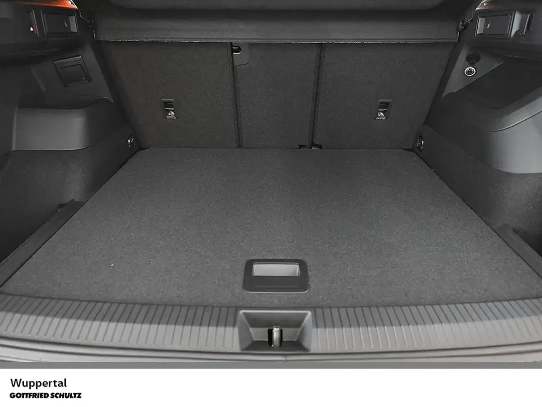 Volkswagen Tiguan - Thumbnail 9