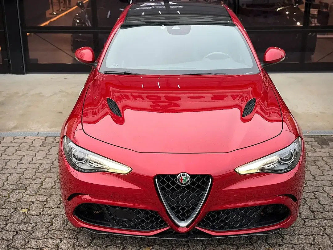 Alfa Romeo Giulia - Thumbnail 11