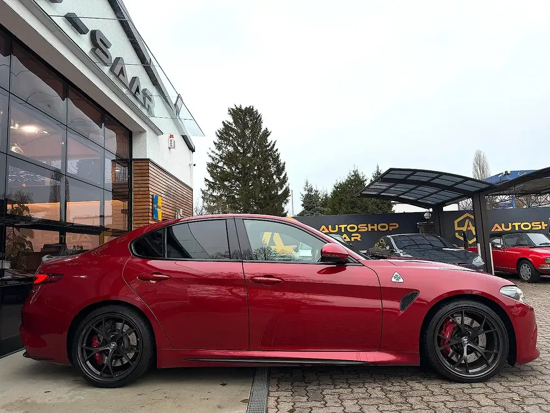 Alfa Romeo Giulia - Thumbnail 14