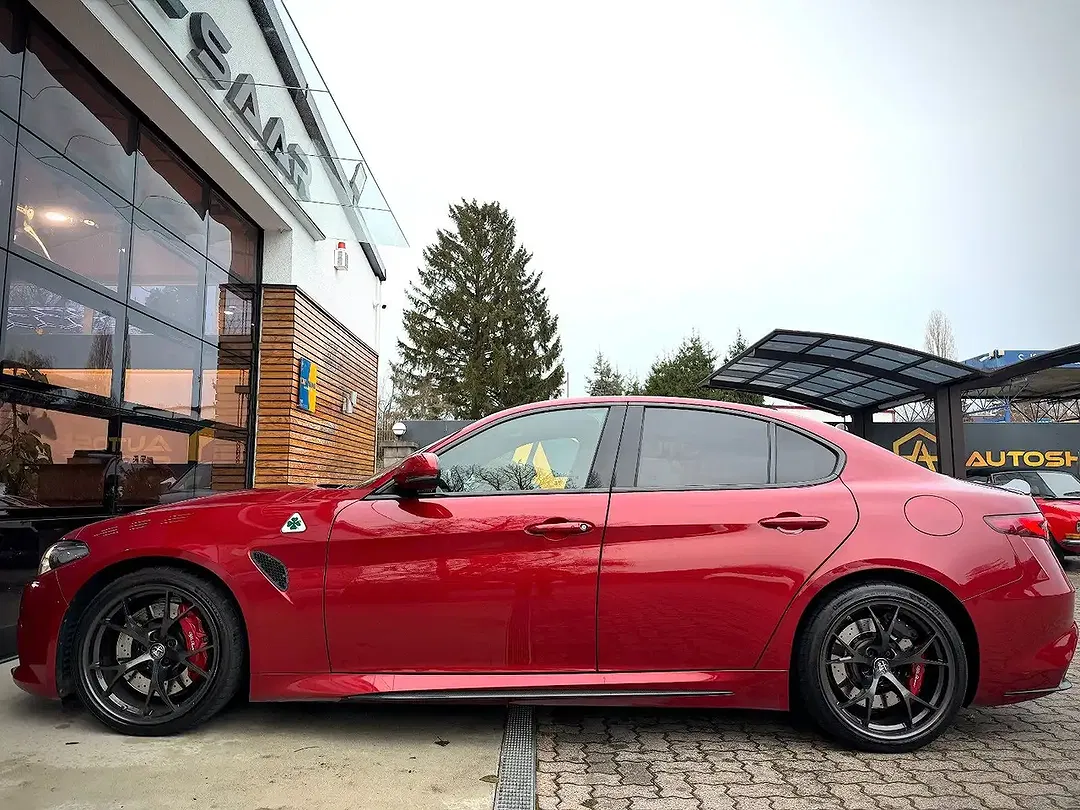 Alfa Romeo Giulia - Thumbnail 15