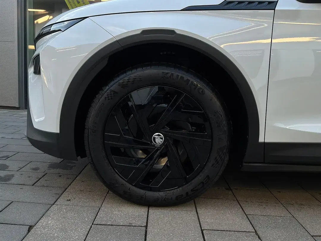 Skoda Elroq - Thumbnail 2